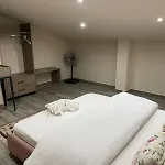 Aretoysa Center Luxury 2 Daire Néa Péramos