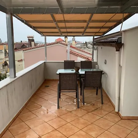 Aretoysa Center Luxury 2 * Néa Péramos