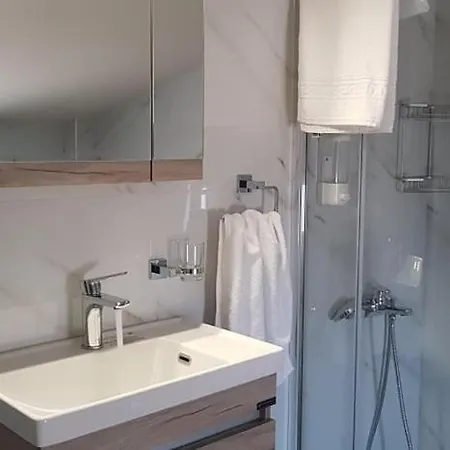 Apartment Aretoysa Center Luxury 2 *